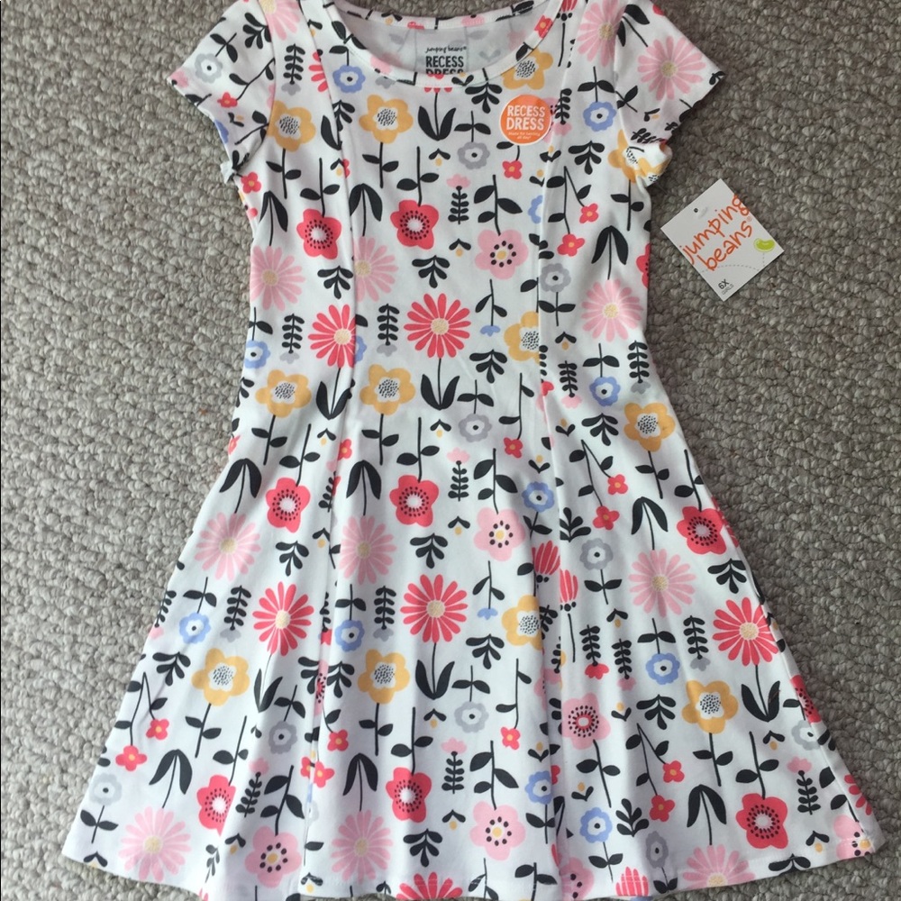 Beautiful Girls Dress Size 4 NWT‎